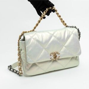 Chanel 19 pearlescent Cream Quilted Shoulder Bag
